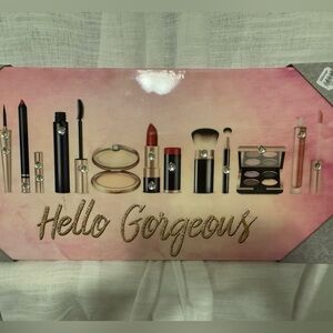 “Hello Gorgeous” makeup canvas.